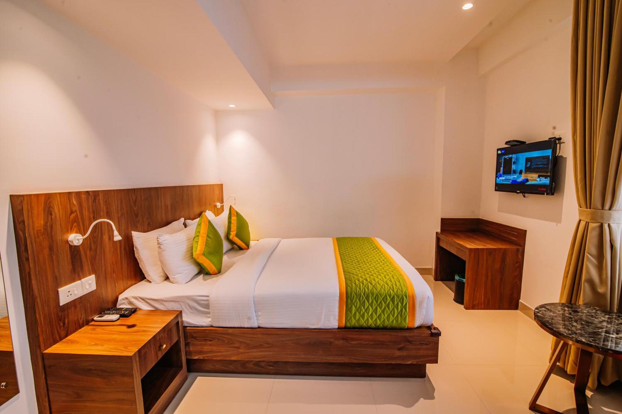 Hotel Seven Lights Kochi Exterior foto