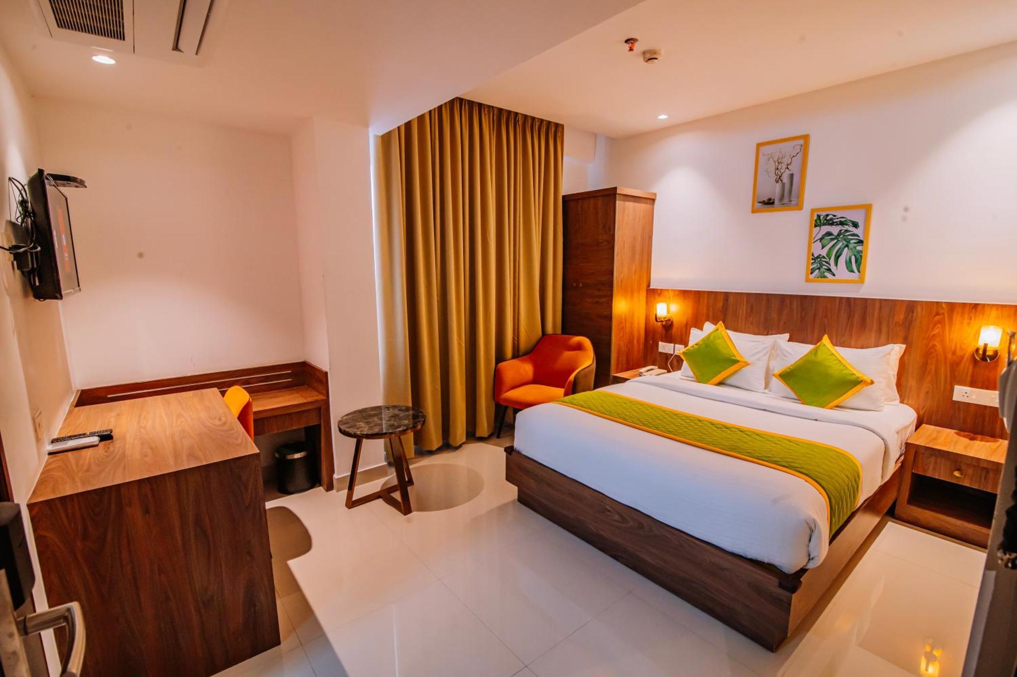 Hotel Seven Lights Kochi Exterior foto
