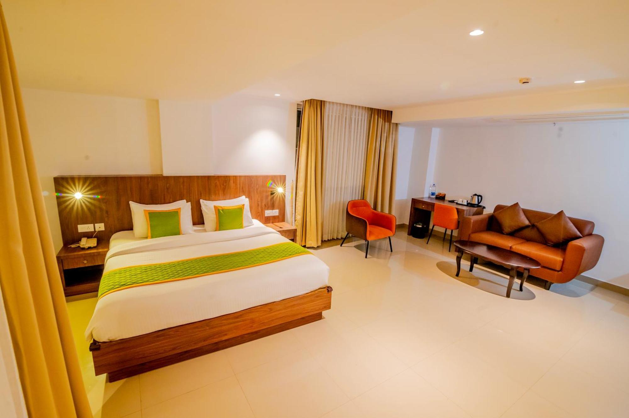 Hotel Seven Lights Kochi Exterior foto